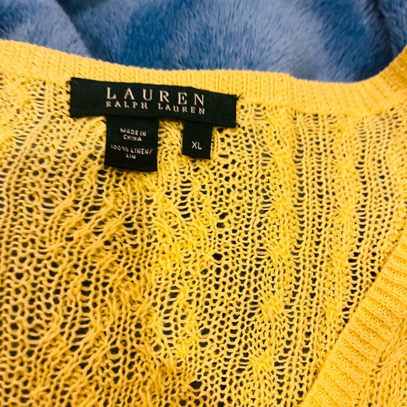 Ralph Lauren sweater almost new, wear once  and is very light - Picture 4 of 7